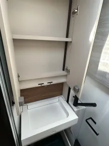 Fahrzeugbild Bürstner Habiton HM 6.0 auf dem Hof #21