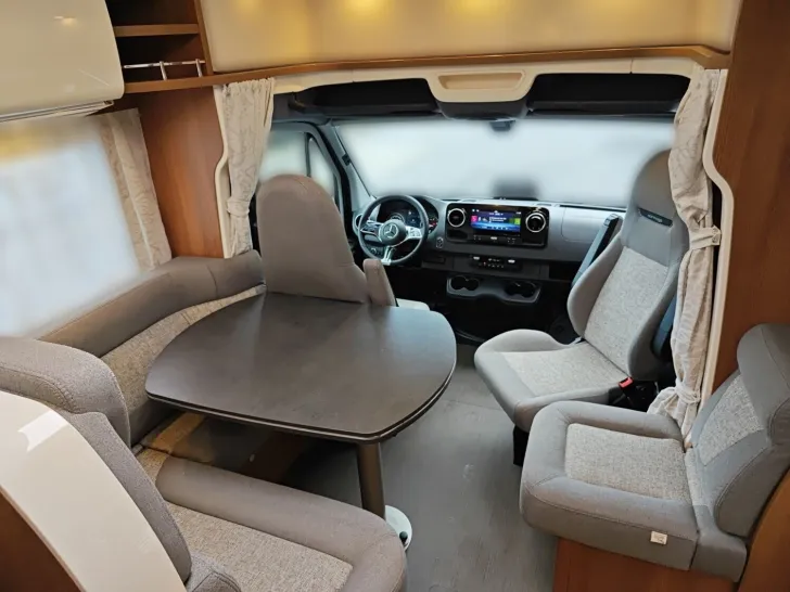 Fahrzeugbild Carthago C1-tourer T 143 KB LE comfort Mercedes #11
