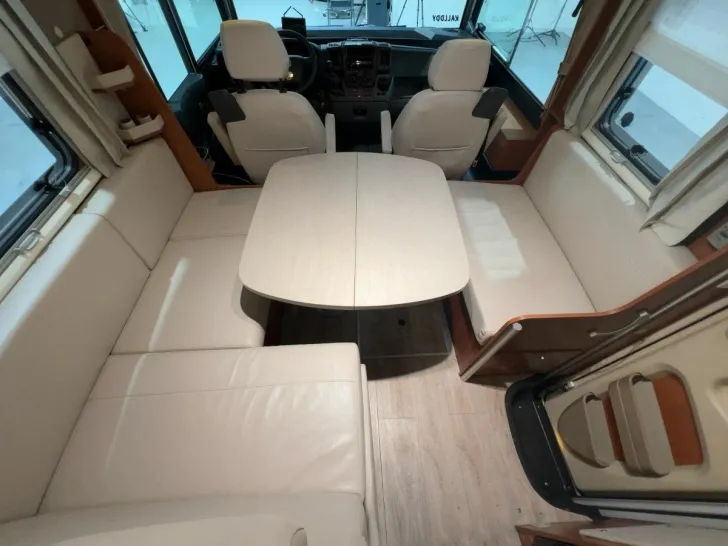 Fahrzeugbild Itineo TB 740/Festbett+Hubbett/2xKlima/Garage/Markise #7