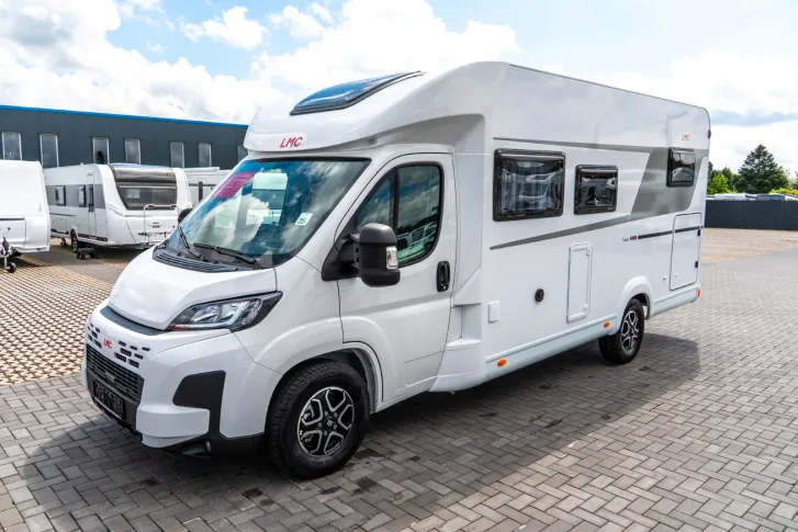 Fahrzeugbild LMC Tracer 690EL *Mj.26*Autom.*Einzelb.*Hubbett*FIAT #2