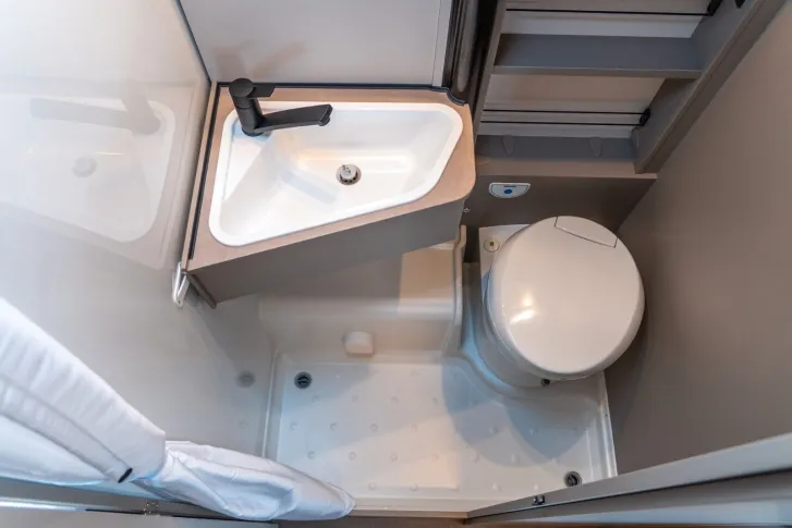 Fahrzeugbild LMC Tracer V600 *Mj26*Querbett*Alde Fußbodenheizung* #17