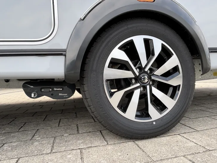 Fahrzeugbild Knaus Südwind 450 FU 60 YEARS Bug-Fenster Gas-Aussteckdose #11