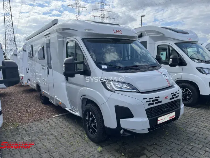Fahrzeugbild LMC Cruiser 70 V 643 G #1
