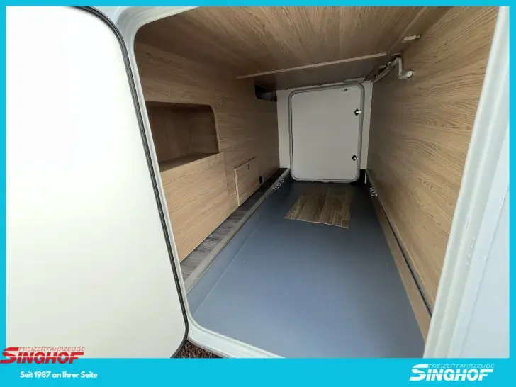 Fahrzeugbild LMC Cruiser 70 V 643 G #5