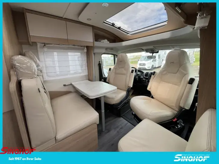 Fahrzeugbild LMC Cruiser 70 V 643 G #6