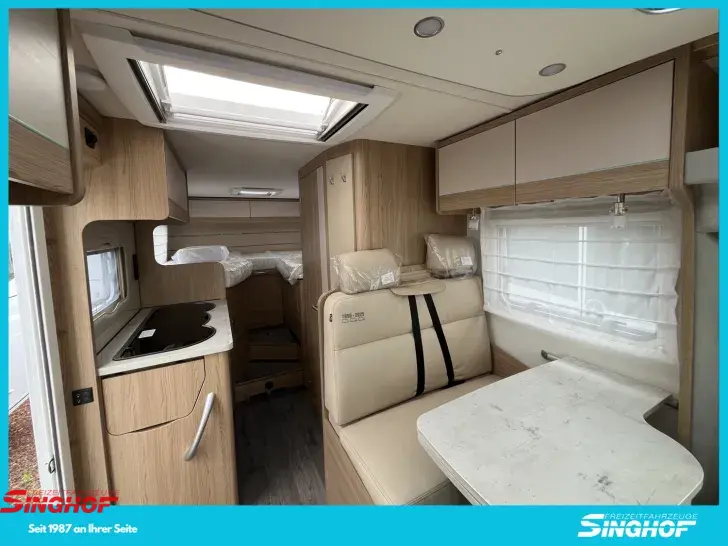 Fahrzeugbild LMC Cruiser 70 V 643 G #7