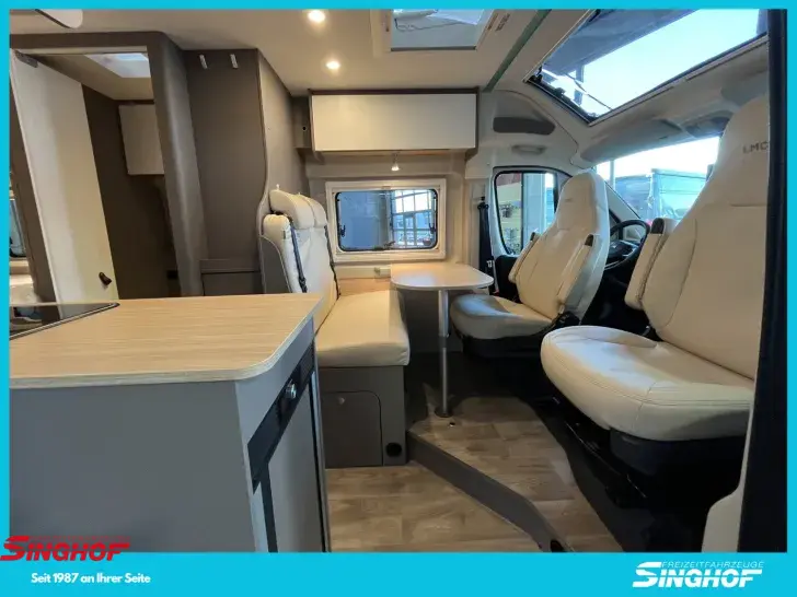 Fahrzeugbild LMC Innovan 70 603 #9
