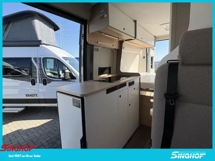 Fahrzeugbild LMC Innovan Pure 600 Grey Singhof Edition #13