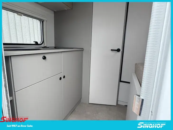 Fahrzeugbild LMC Sassino 430 D #10