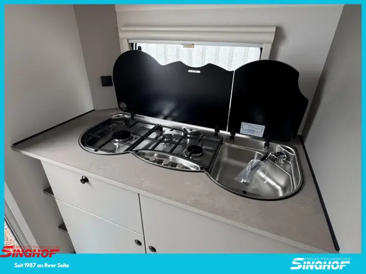 Fahrzeugbild LMC Sassino 430 D #12