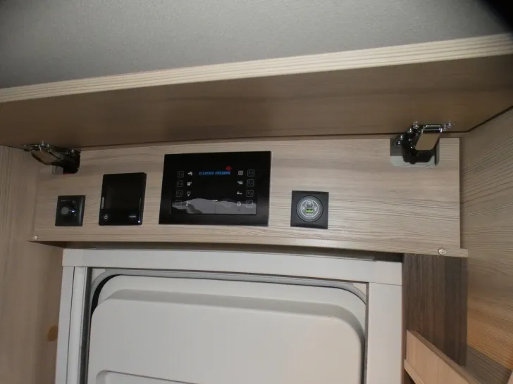Fahrzeugbild Eura Mobil Profila T 726 EB Sat ,TV , Solar #14