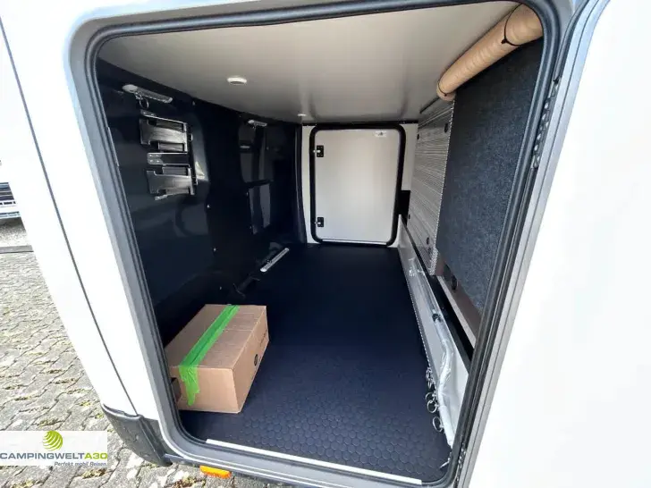 Fahrzeugbild Bürstner Signature SFT 7.4*SAT*LITHIUM*KÜCHENPAKET* #20