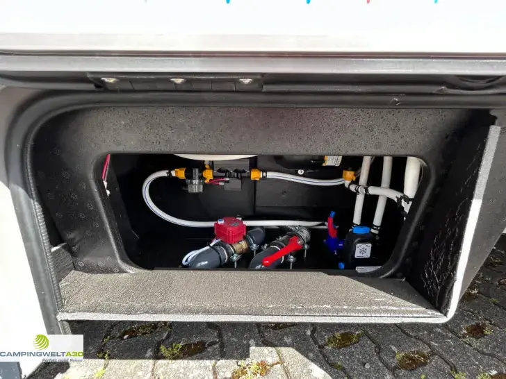 Fahrzeugbild Bürstner Signature SFT 7.4*SAT*LITHIUM*KÜCHENPAKET* #24
