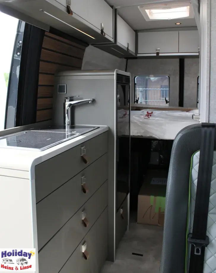Fahrzeugbild Hymer Camper Van GRAND CANYON S 600 CROSSOVER Leder, Winter, Wechselrichter #9