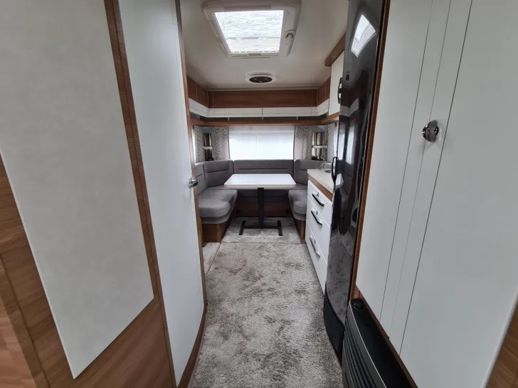 Fahrzeugbild Hobby De Luxe 540 UL *Fußbodenerwärmung*Mover*Markise* #32