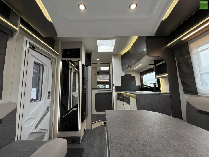 Fahrzeugbild Challenger Graphite 260 Premium Arctic LithiumTV Gastankfl. #12