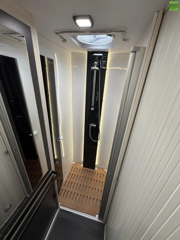 Fahrzeugbild Challenger Graphite 260 Premium Arctic LithiumTV Gastankfl. #20