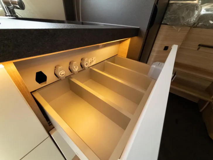 Fahrzeugbild Malibu T 430 KB LE lightweight #17
