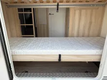Fahrzeugbild Hobby Excellent Edition 545 KMF 2.000 kg Garage Alu silber #21