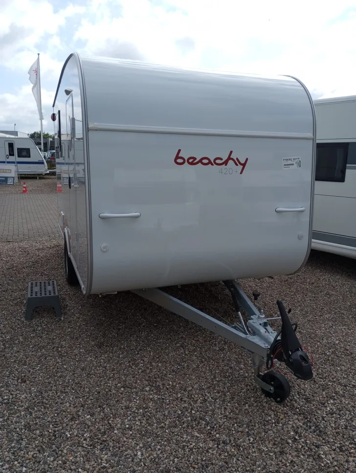 Fahrzeugbild Hobby Beachy 420+ #3