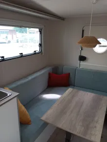 Fahrzeugbild Hobby Beachy 420+ #8