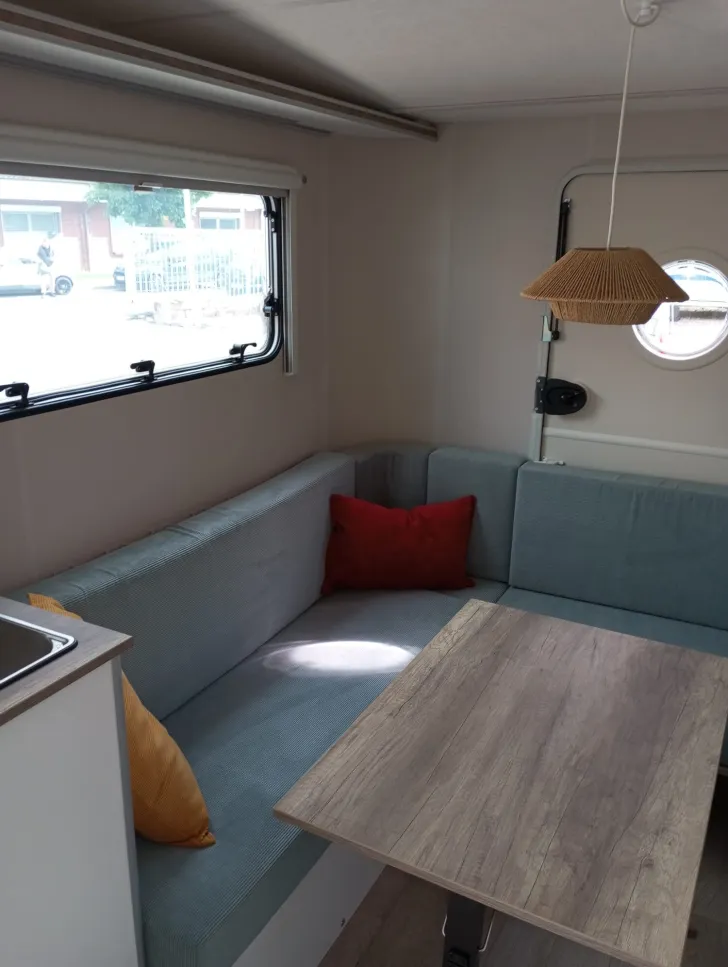 Fahrzeugbild Hobby Beachy 420+ #8