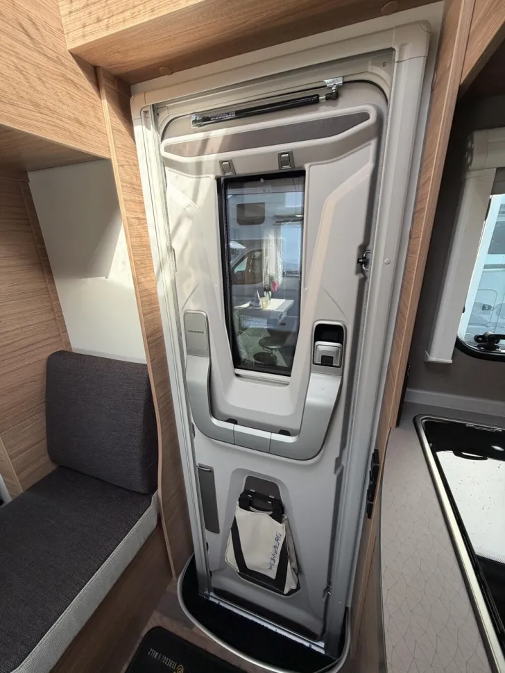 Fahrzeugbild Weinsberg CaraHome 650 MEG #30