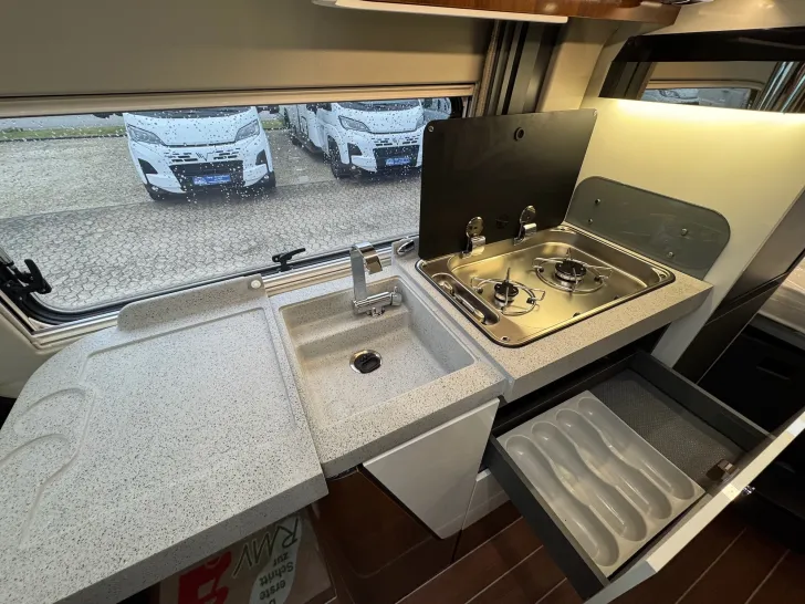 Fahrzeugbild Mobilvetta VAN ADMIRAL K 5.1, SAT, TV, AHK, SOLAR, ..... #20