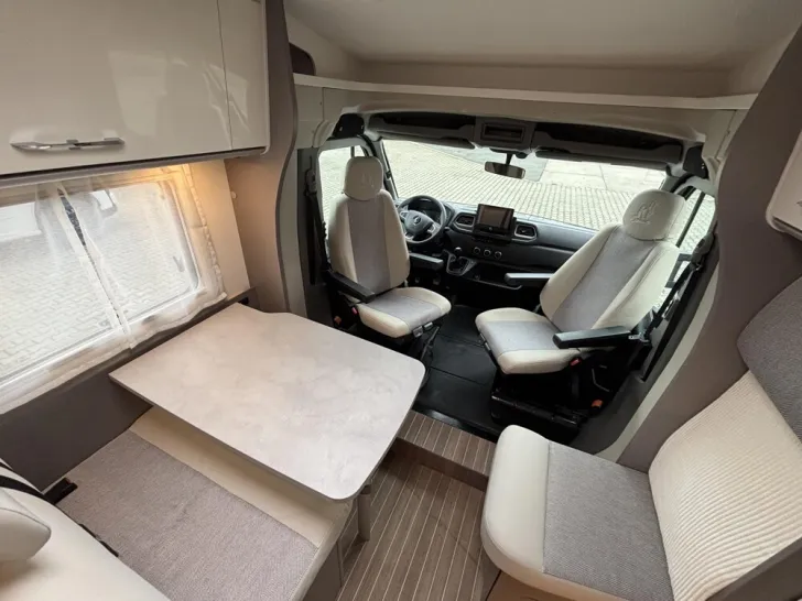 Fahrzeugbild Etrusco V Renault 6.8 SR #8