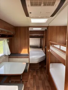 Fahrzeugbild Dethleffs Nomad 730 SK mit Vorzelt #4