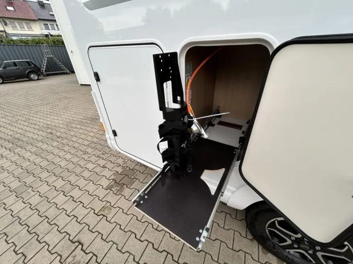 Fahrzeugbild Roadfans Journey C 680 GE #20