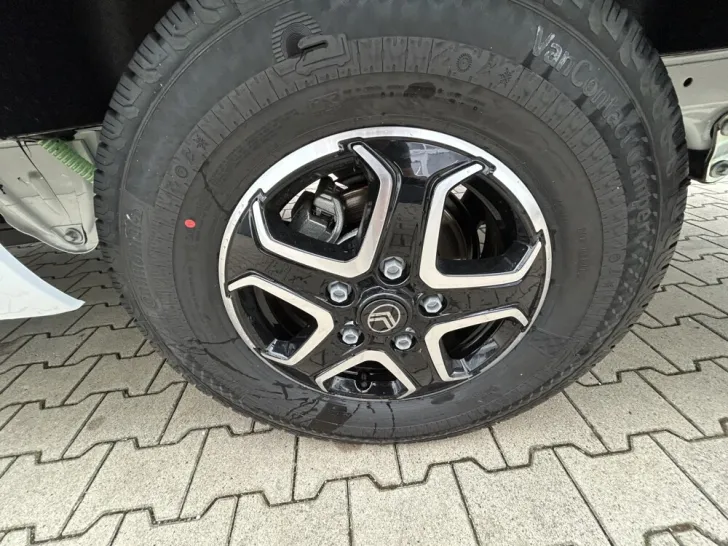 Fahrzeugbild Roadfans Journey C 680 GE #23