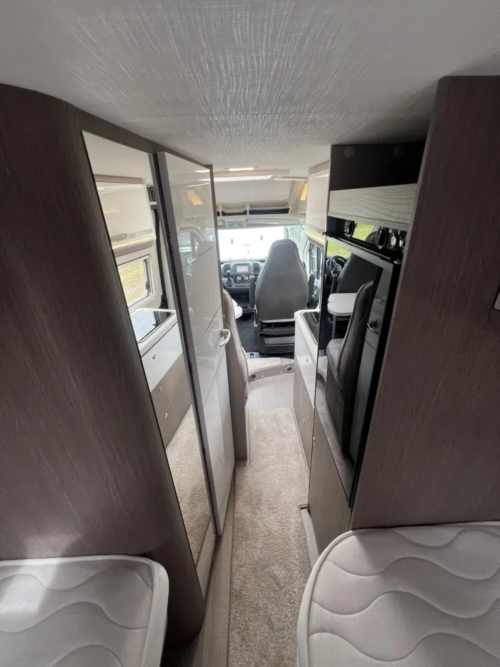 Fahrzeugbild Chausson Road Line V697 Premium *160PS*Automatik*AHK*RFK* #15