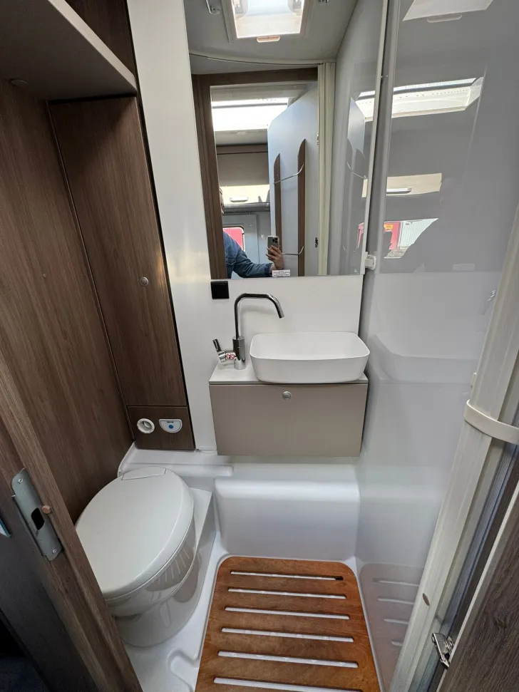 Fahrzeugbild Carado T 338 pro+ Digital Pak. Hubbett Einzelbetten #13