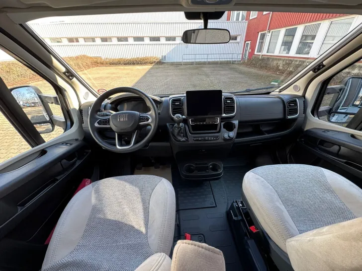 Fahrzeugbild Carado T 338 pro+ Digital Pak. Hubbett Einzelbetten #24