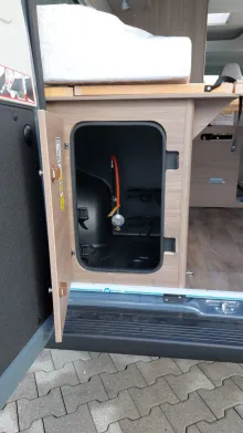 Fahrzeugbild Carado pro CV 602 Längsbetten / Rahmenfenster / PRO #20