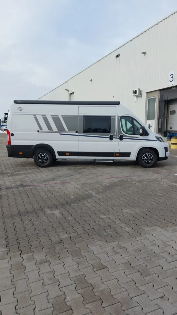 Fahrzeugbild Carado pro CV 640 pro / Fahrradträger / Längsbetten #3