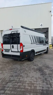Fahrzeugbild Carado pro CV 640 pro / Fahrradträger / Längsbetten #4