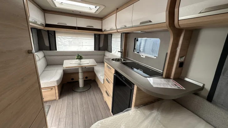 Fahrzeugbild Knaus Südwind 450 FU Black Selection Duschausbau #12
