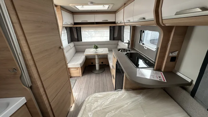 Fahrzeugbild Knaus Südwind 450 FU Black Selection Duschausbau #10