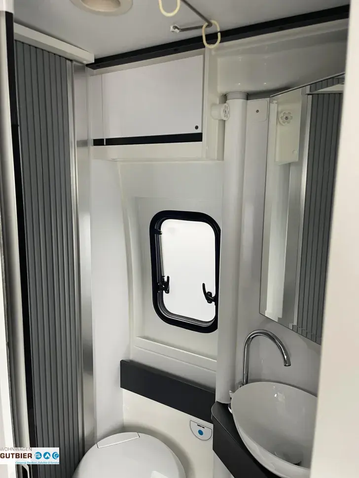 Fahrzeugbild Adria Twin Supreme 640 SGX #15