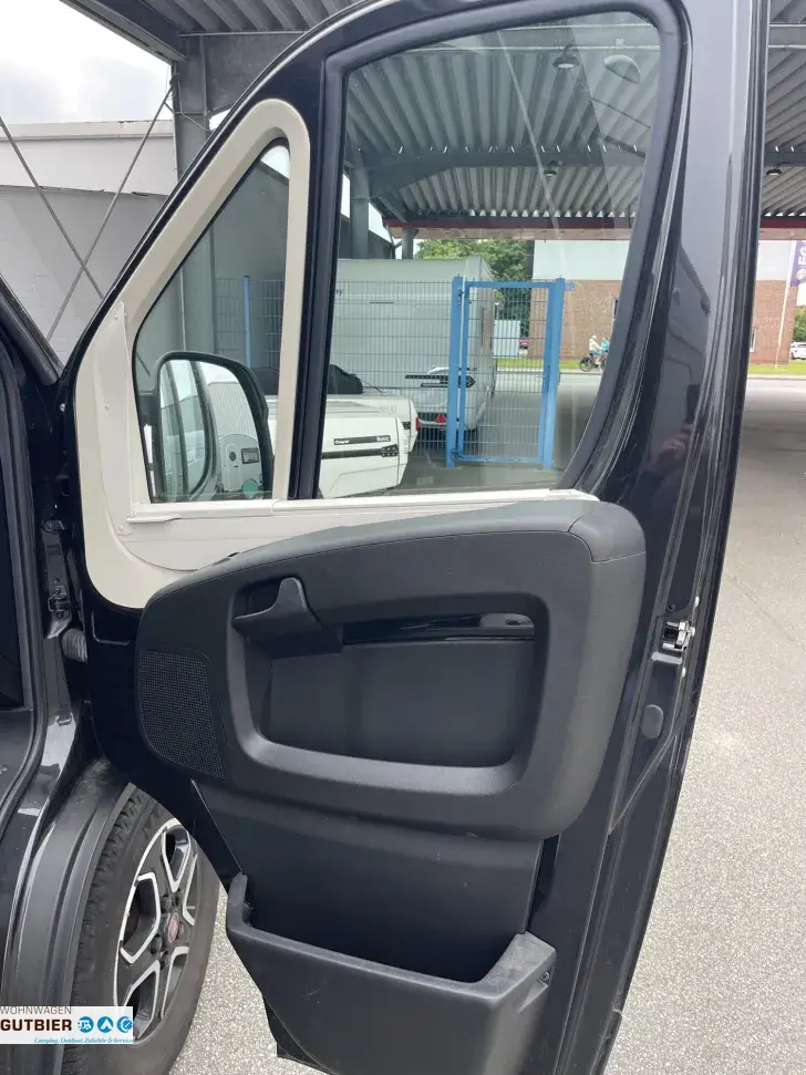 Fahrzeugbild Adria Twin Supreme 640 SGX #17