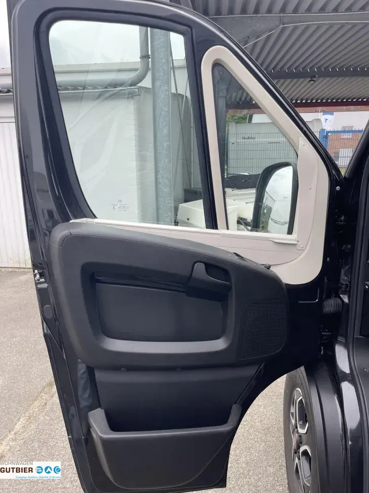 Fahrzeugbild Adria Twin Supreme 640 SGX #18