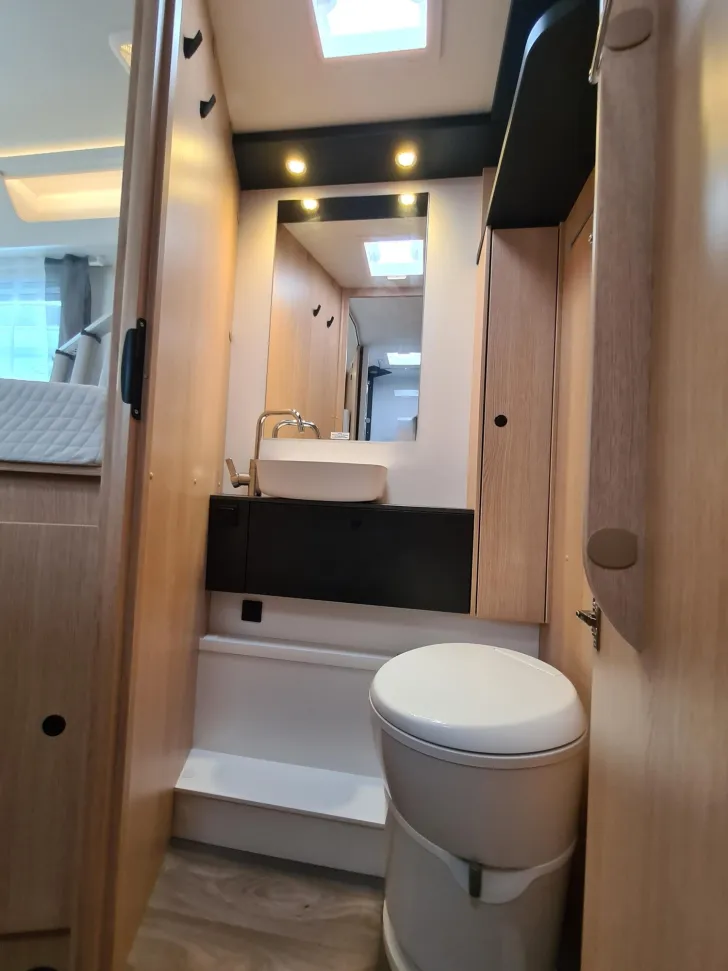 Fahrzeugbild Sunlight Adventure T 68C *Hubstützen-Anlage*Luftfahrwerk* #25