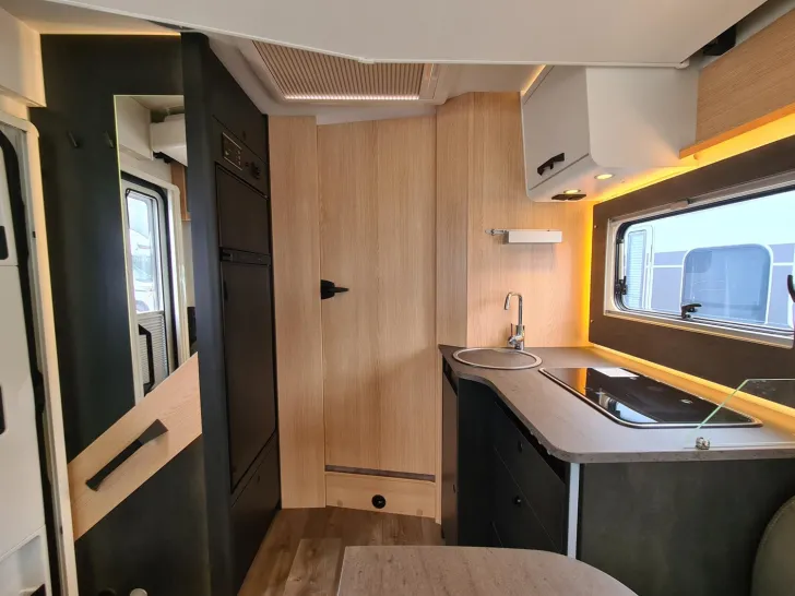 Fahrzeugbild Sunlight Adventure T 68C *Hubstützen-Anlage*Luftfahrwerk* #28