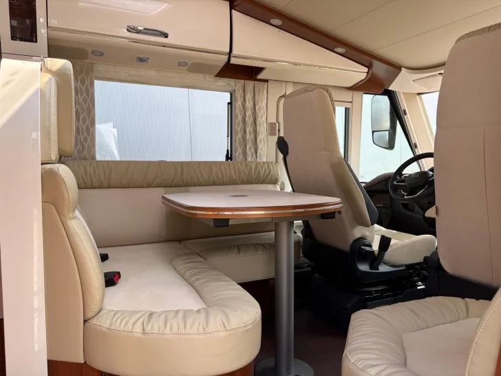 Fahrzeugbild Carthago chic c-line superior I 4.9 LE L UVP: 172.995,- E #10