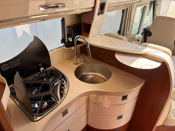 Fahrzeugbild Carthago chic c-line superior I 4.9 LE L UVP: 172.995,- E #13