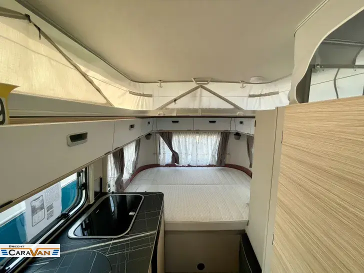 Fahrzeugbild Hymer Eriba Touring 430 Tango Red Edition #6