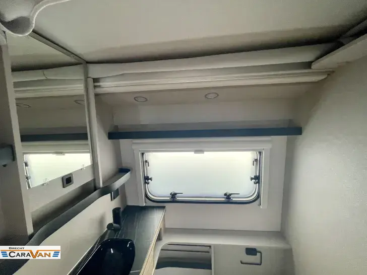 Fahrzeugbild Hymer Eriba Touring 430 Tango Red Edition #8