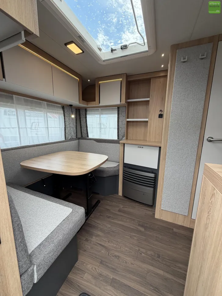 Fahrzeugbild Knaus Sport 460 EU Einzelbetten 1600kg Fahrradträger #8